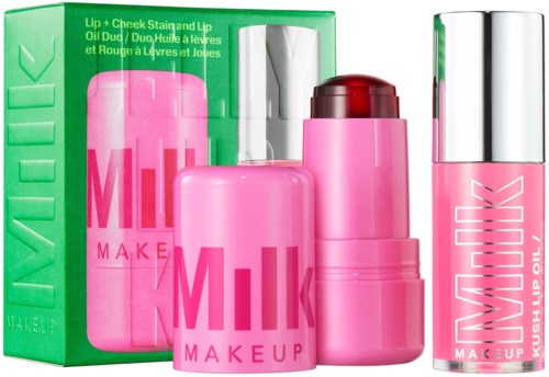Lippen- en wangstift en lip olie set in roze containers met een groene doos. Bevat make-upproducten voor lippen en wangen.