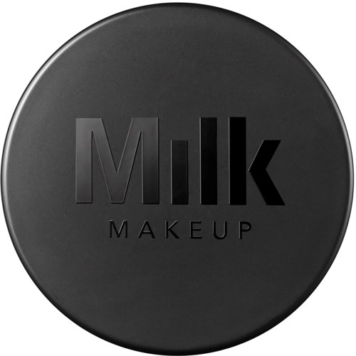 Ein schwarzes kreisförmiges Logo mit den Worten "Milk Makeup" in der Mitte.