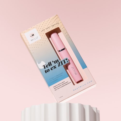En rosa enhet i förpackning med text som frågar om du vill berätta din hemlighet.