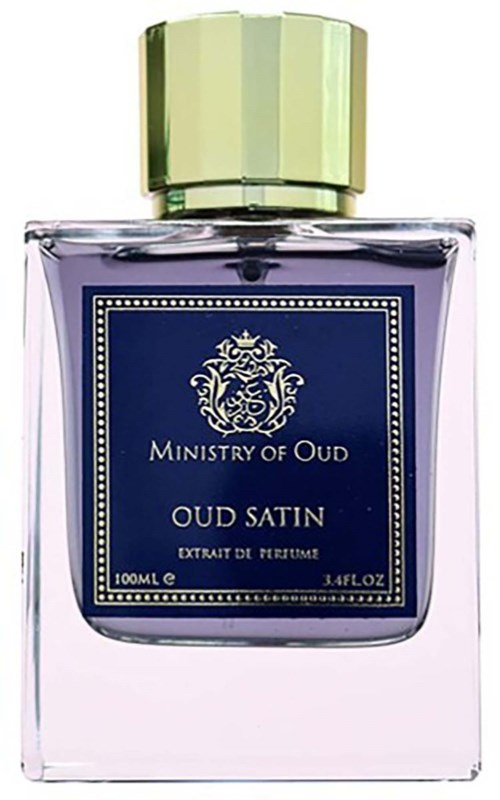 Een parfumfles met label 'Ministry of Oud Oud Satin' en een goudkleurige dop.