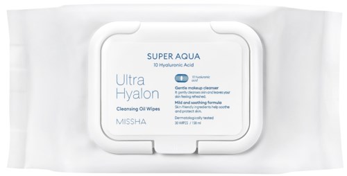 Ein Paket mit Feuchttüchern, beschriftet mit 'Super Aqua,' 'Ultra Hyalon' und 'Cleaning Oil Wipes' von Missha.