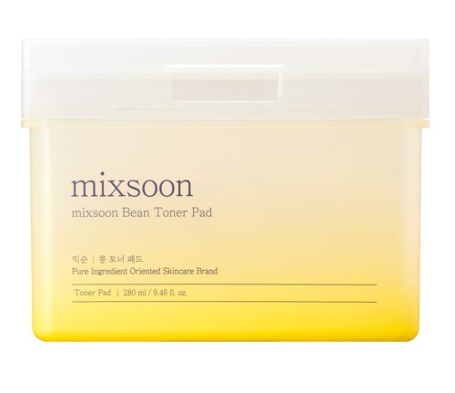 Een gele container van Mixsoon Bean Toner Pad met witte deksel, toont productnaam en details in het Engels en Koreaans.