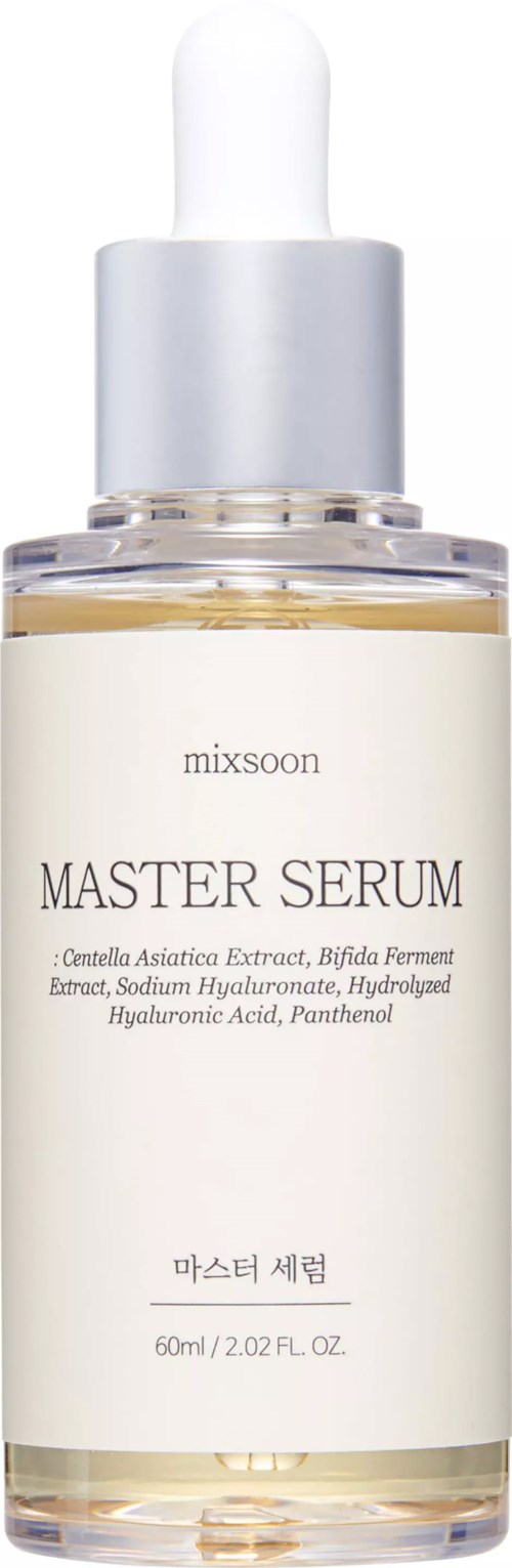Een helder glazen fles met witte druppeldop, label zegt Master Serum, met ingrediënten eronder.