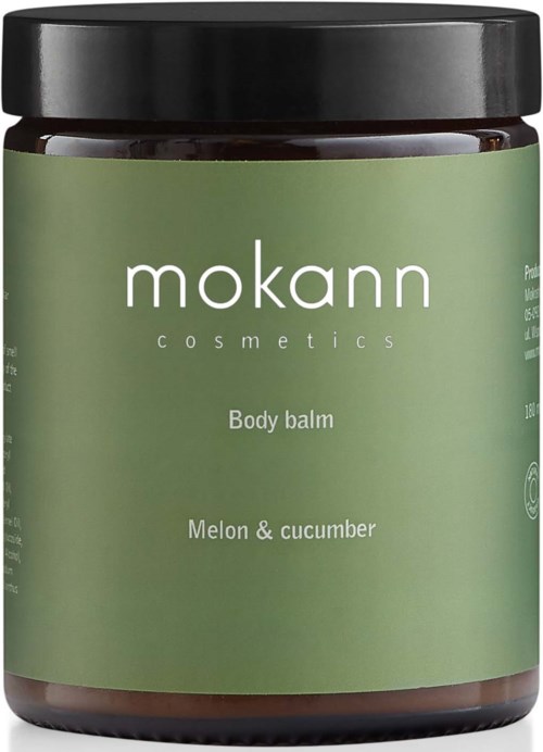 Ein grüner Behälter mit schwarzem Deckel, beschriftet mit 'mokann' und 'Body balm Melon & cucumber'.