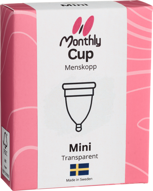 Pinkfarbene Verpackung mit schwarzem Linienz Drawing einer Menstruationstasse, schwedische Flagge und Text, dass sie klein, transparent und in Schweden hergestellt ist.