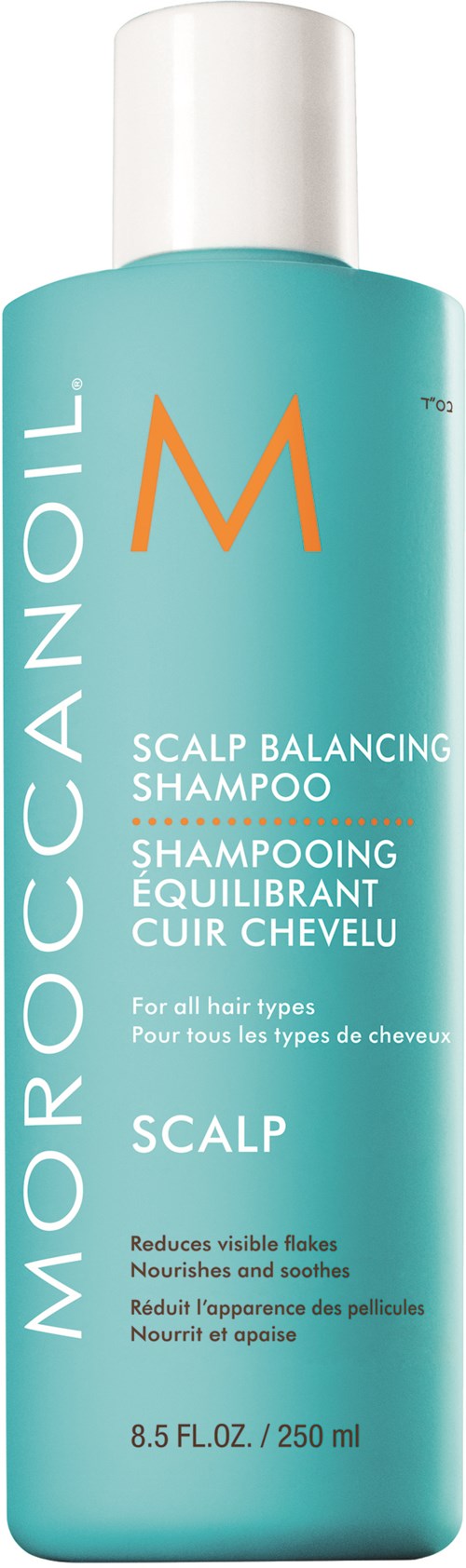 Pitkä vaaleansininen Moroccanoil-Hiuspuhdistuse shampoo -pullo, jossa valkoinen korkki ja oranssi sekä valkoinen teksti.
