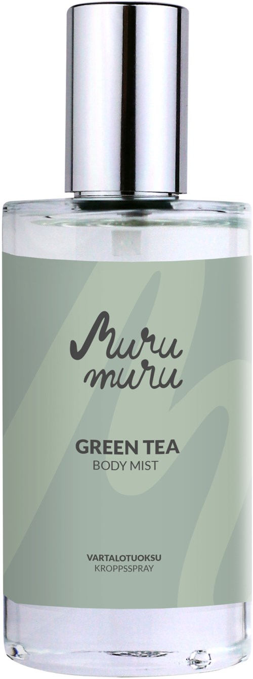 Doorzichtige fles met groene label, gemarkeerd 'Muru muru Green Tea Body Mist', zilveren dop en eenvoudig ontwerp.
