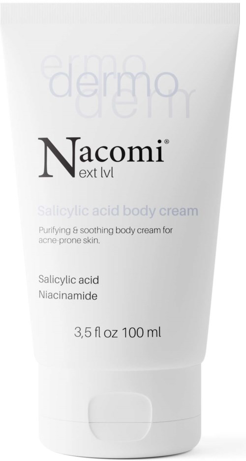 En vit tub med svart och lila text. Det är en kroppskräm för aknebenägen hud, med salicylsyra och niacinamide.