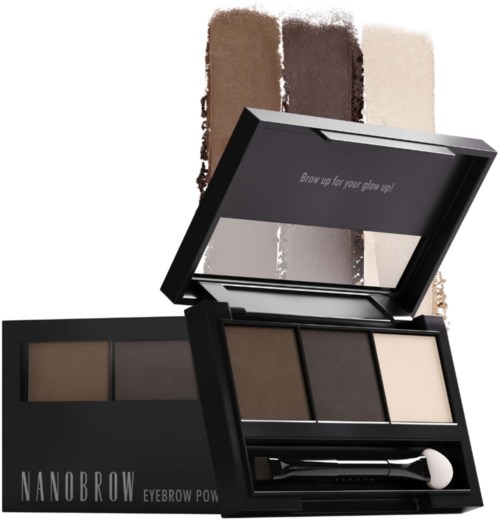 Wenkbrauwpalet met vier tinten en een kleine applicatorborstel. Tekst zegt "Brow up for your glow up!".