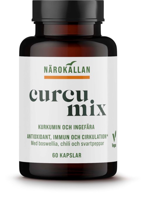 En svart flaska med vit etikett med grön och orange text för kosttillskottet 'curcu mix'.