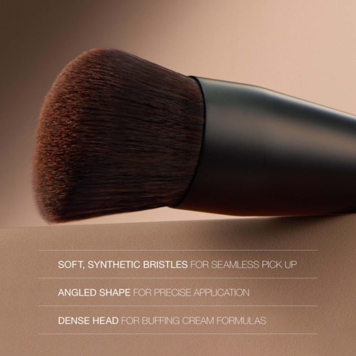 NARS #17 Cream Cheek Brush