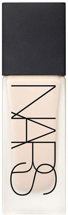 NARS-logotyp på en svartvit produktbehållare. Enkel och modern design.