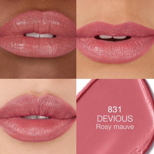 Close-up of lips showing different shades of pink lipstick and a lipstick swatch with shade 831 Devious.