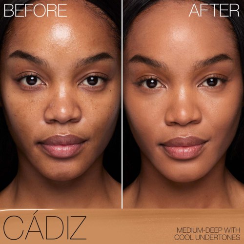 A woman with clearer, smoother skin on the right after skincare treatment. Text says before and after. Location is Cádiz.