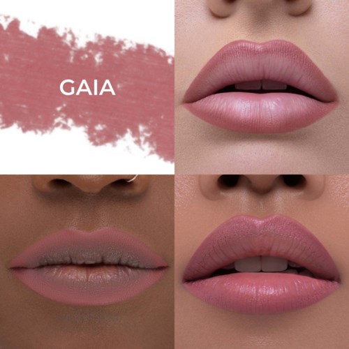 Fire forskjellige rosa leppestiftfarger på lepper, med rosa Gaia-logo i bakgrunnen. Nærbilde av lepper med ulike finish.