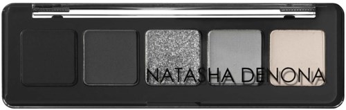 Eine schwarze Lidschattenpalette mit fünf Farben, darunter Schwarz, Grau, Silber, Hellgrau und Beige. Die Palette hat einen Spiegel.