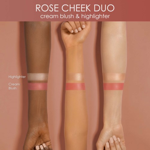 Drei Arme zeigen verschiedene Hauttöne mit Make-up-Proben für Highlighter, Creme Rouge und Highlighter.