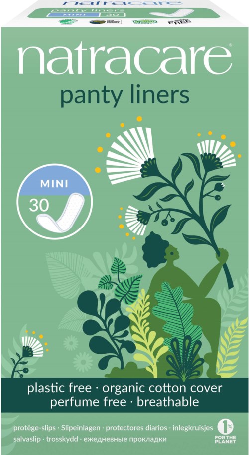 Eine grüne Verpackung von Natracare Binden mit Pflanzenillustrationen und Text über Merkmale wie plastikfrei und atmungsaktiv.