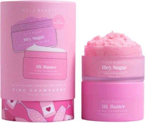 Rote Hautpflege-Glas und Box mit 'Hey Sugar' beschriftet, mit einer fluffigen rosa Substanz.