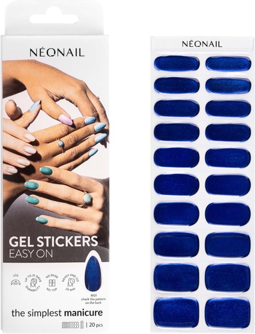 Blå gelnagellackssticker för enkel nageldesign, visas på förpackning med händer och naglar. 20 stickers ingår.