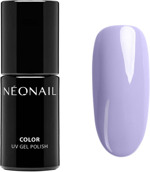 En svart flaska märkt 'Neonail Color UV Gel Polish' bredvid en målad nagel i ljuslila.