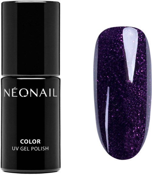 En svart nagellackflaska märkt 'NEONAIL COLOR UV GEL POLISH' och ett målat nagel med lila glitterlack.