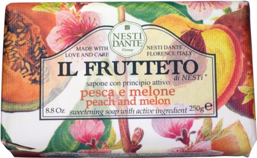 Zepen met perzik- en meloengeur, bloemrijke verpakking, Italiaanse tekst. Bevat 8,8 oz.