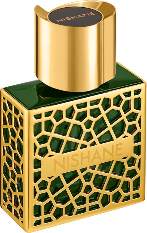 Een parfumfles met een gouden geometrisch ontwerp, groene accenten en een cilindervormige dop. Het merk is NISHANE.