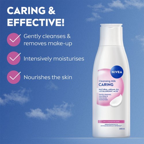 Nivea puhdistusmaitolasi pilvenä taivaalla, korostaen hellävaraista puhdistusta, kosteutusta ja ihon ravitsemista.