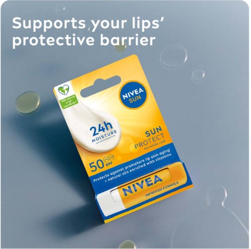 De afbeelding toont een lippenbalsem met SPF 50 die beschermt en een barrièrefunctie ondersteunt, geschikt voor ouder wordende huid.