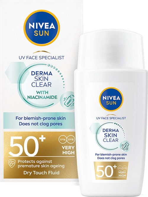 Nivea Sun Derma Skin Clear spray met Niacinamide, biedt hoge zonbescherming, geschikt voor onzuivere huid.