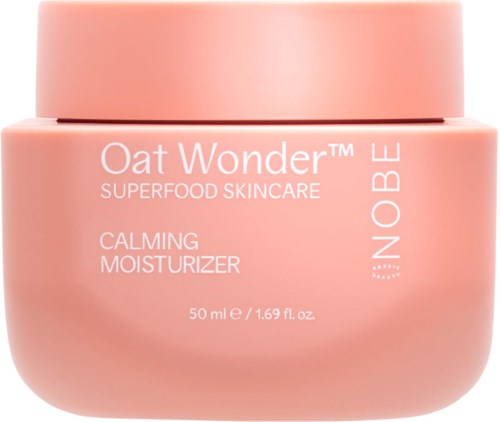 En rosa burk märkt Oat Wonder, Superfood Skincare, Calming Moisturizer, 50 ml från JINOBE.