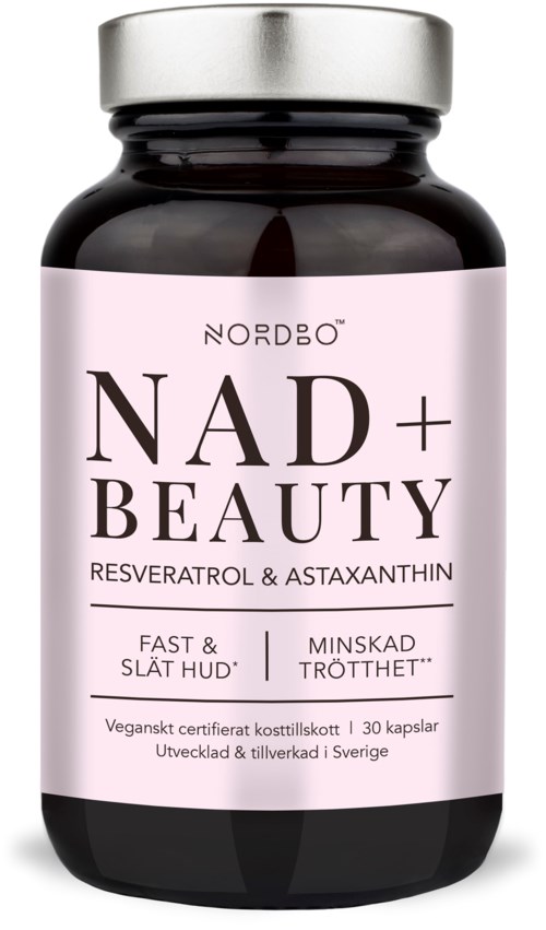 Svart flaska med rosa etikett, innehåller NAD+ Beauty-tillskott med resveratrol och astaxantin, mot trött hud och energi.