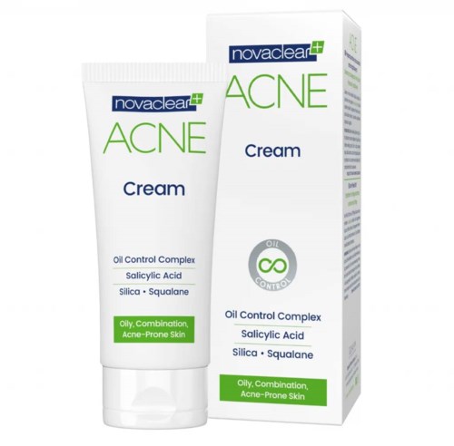 En tube og eske med acne-krem merket Novaclear+ med oljekontroll, salisylsyre for fet, akne-utsatt hud.