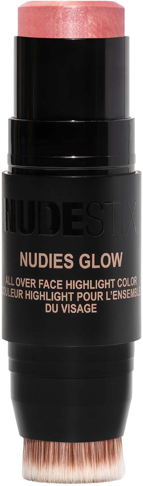 Een make-upstick met roze highlighter en kwast onderaan, in een zwart tube met het label 'NUDIES GLOW.'