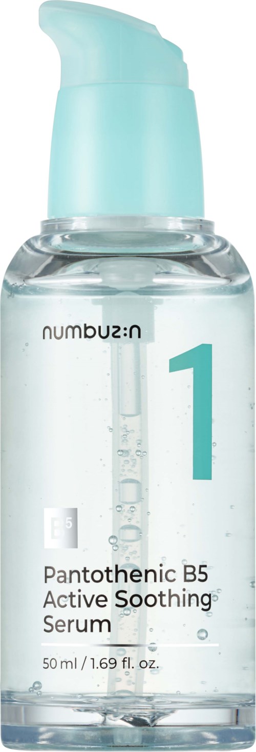 Een heldere fles met blauwe pomp, gelabeld Pantothenic B5 Active Soothing Serum, 50 ml, voor huidverzorging.