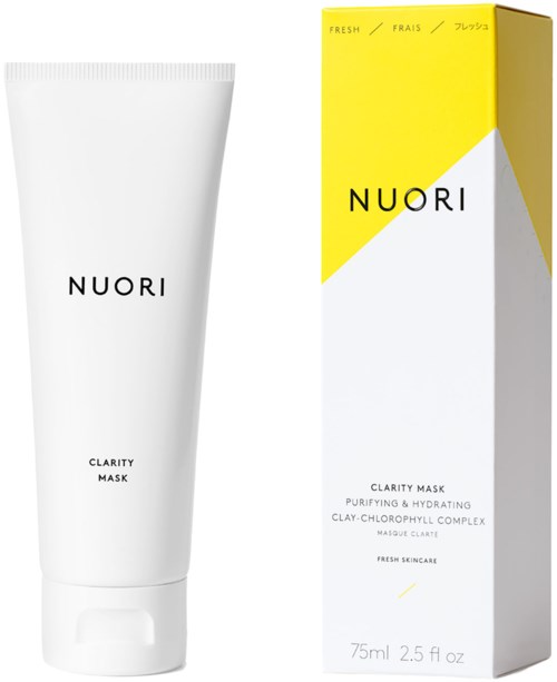 Valkoinen Nuori Clarity Mask -putki ja sen keltainen ja valkoinen laatikko. Laatikko korostaa raikasta ihonhoitoa, savea ja klorofylliä.