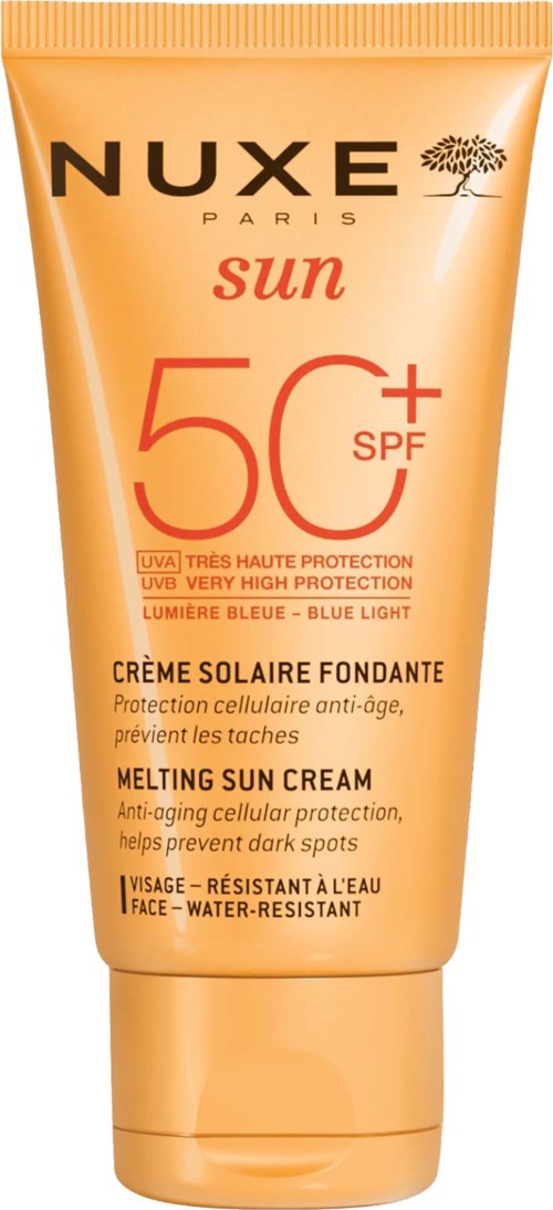 En tub med Nuxe sol smältande solkräm med SPF 50+ för mycket hög skydd mot solskador.