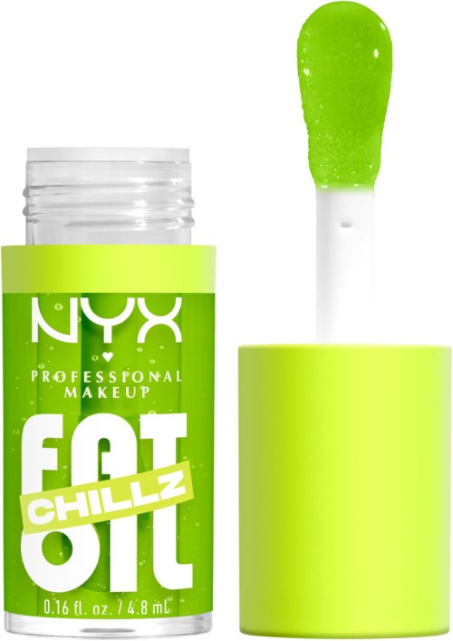 Een groene en witte cosmeticafles met label "FAT OIL CHILLZ" en een applicatorspons.