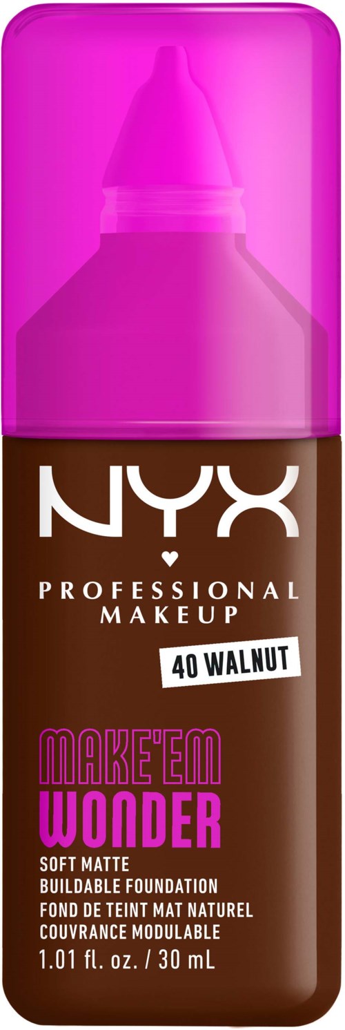 Makeup-Flasche mit pinkem Deckel, braunem Etikett und weißer und lila Schrift, beschriftet NYX Foundation in Walnuss-Farbton.