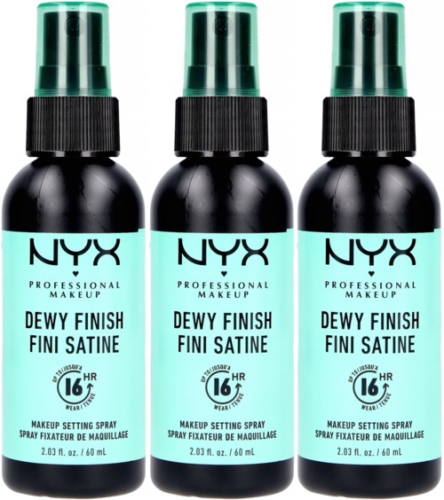 Drie flessen NYC professional make-up fixingsspray voor een matte afwerking, elke met een zwarte fles en groene dop.