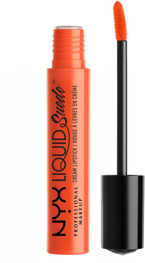 En läppglansrör med orange nyans, applikatorn visar en fluffig borste och röret har svart text.
