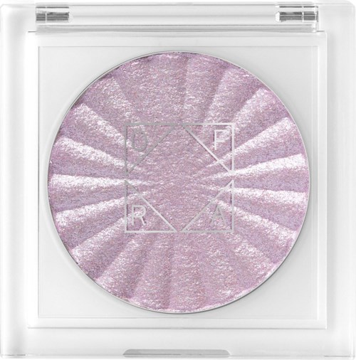 Een ronde paarse make-up poeder met een glanzende, textuurrijke oppervlakte in een doorzichtige plastic behuizing.