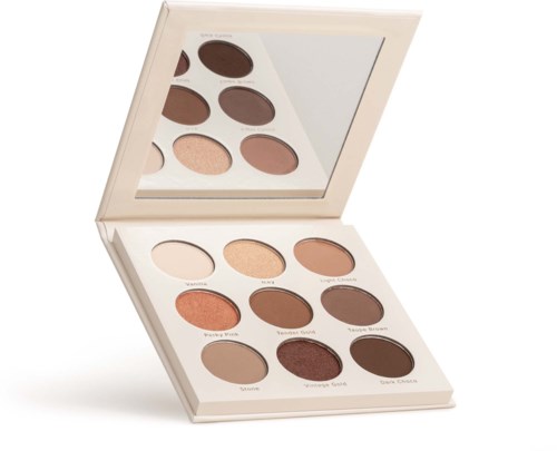 Een oogschaduwpalette met negen tinten, waaronder lichte, donkere, matte en glanzende kleuren, in een witte caset.