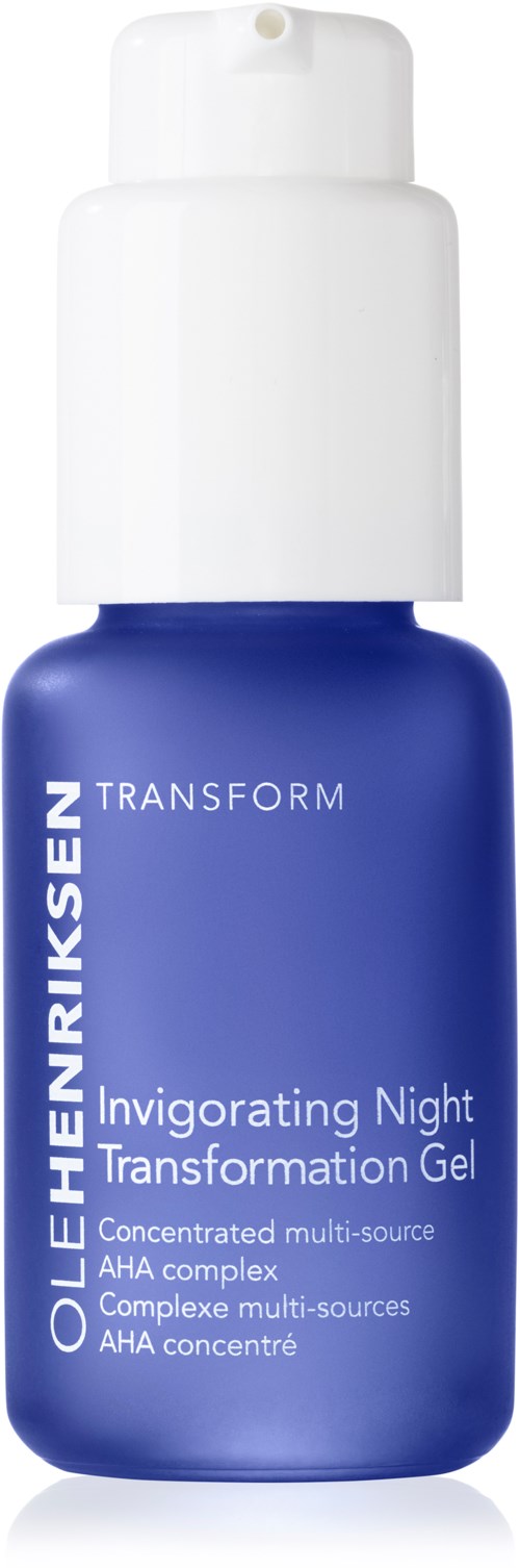 En blå flaska med nattgel, med vit pumplock, märkt med varumärke och produktinformation.