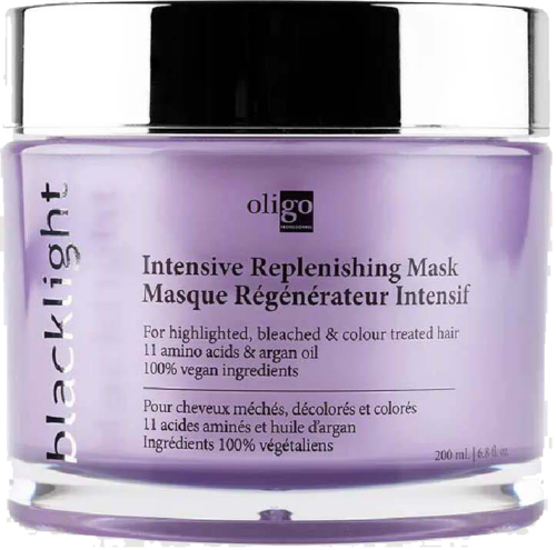 Vioor make-up met zwarte en zilveren deksel, labeled 'Intensive Replenishing Mask' voor beschadigd en gekleurd haar.