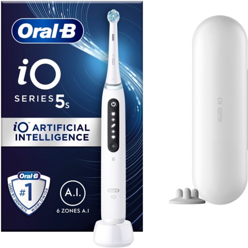 Eine Schachtel zeigt eine Oral-B elektrische Zahnbürste mit KI, und daneben eine weiße Hülle oder Case.