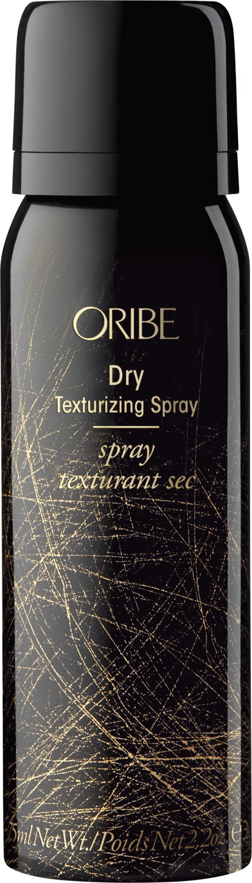 Eine schwarze Dose mit Oribe Trockentexturspray mit goldenen Linien und Textgestaltung.