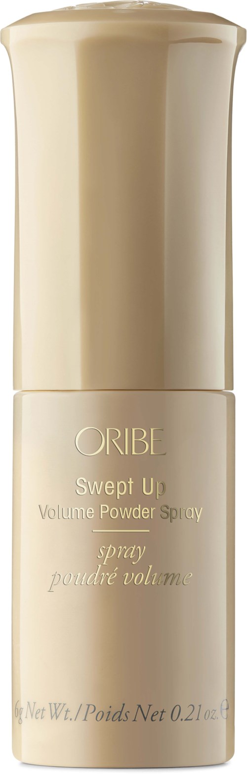 Een goudkleurige sprayfles met de tekst 'ORIBE Swept Up Volume Powder Spray'.