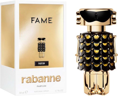Ein Parfümflasche in Robot-Form mit Gold und Schwarz, neben einer goldenen Box mit 'FAME' und 'Rabanne'.